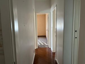 Image 3 - 888640
