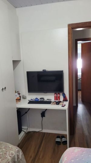 Image 7 - 888642