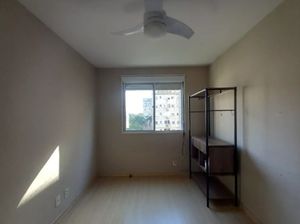 Image 8 - 888645