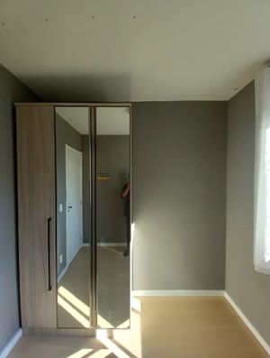 Image 7 - 888645