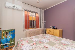 Image 9 - 888646