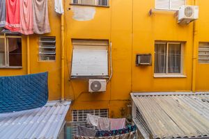 Image 13 - 888646