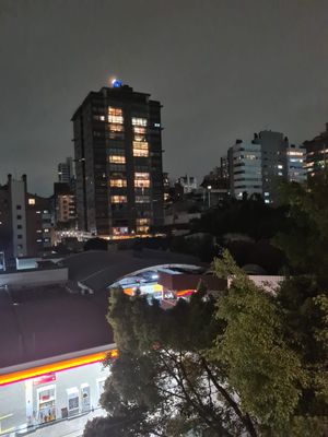 Image 5 - 888651