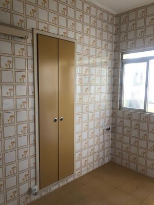 Image 15 - 888652