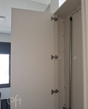 Image 19 - 888653