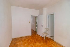 Image 7 - 888657