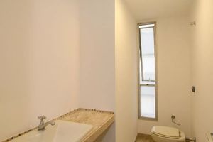 Image 6 - 888659