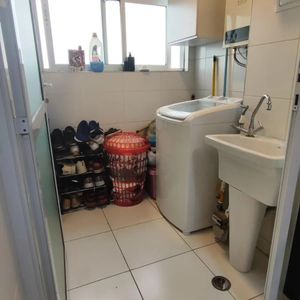 Image 8 - 888660