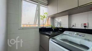 Image 13 - 888663