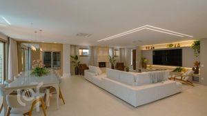 Image 8 - 888666