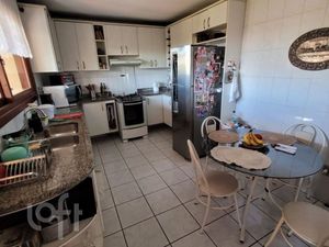 Image 1 - 888668