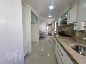 Image 29 - 888669