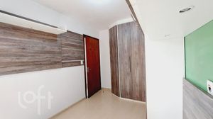 Image 8 - 888672