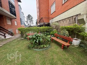 Image 21 - 888672