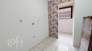 Image 3 - 888672