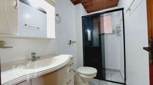 Image 10 - 888672