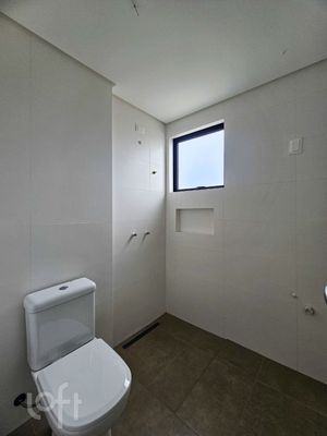 Image 18 - 888673