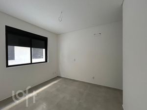 Image 20 - 888674