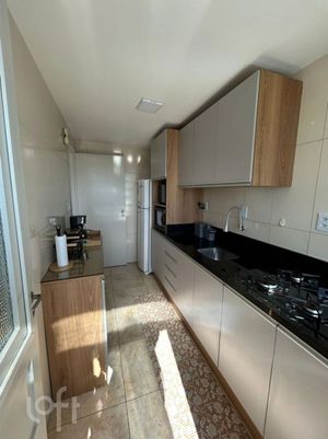 Image 11 - 888680