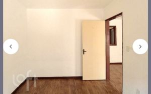Image 10 - 888681