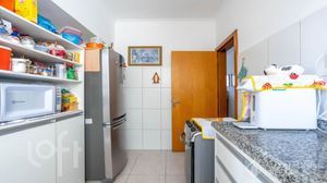 Image 9 - 888682