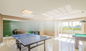 Image 17 - 888684