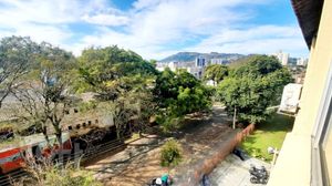 Image 4 - 888685