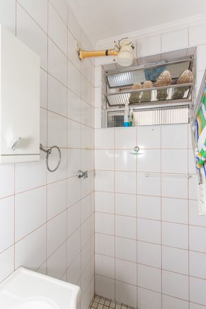 Image 34 - 888688