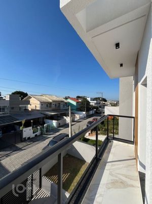 Image 21 - 888689