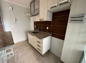 Image 8 - 888694