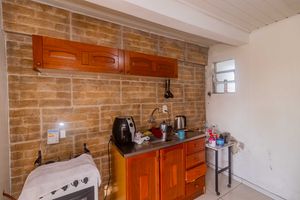 Image 19 - 888742