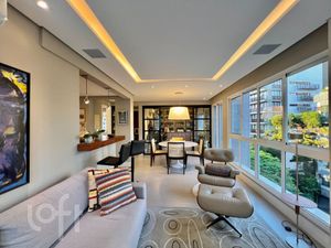 Image 9 - 888755