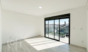 Image 13 - 888758
