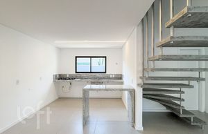 Image 2 - 888758