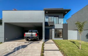 Image 33 - 888758