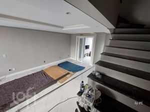 Image 12 - 888761