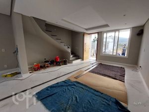 Image 17 - 888761