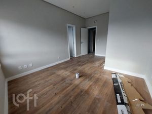 Image 11 - 888761