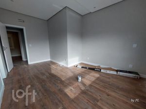 Image 9 - 888761