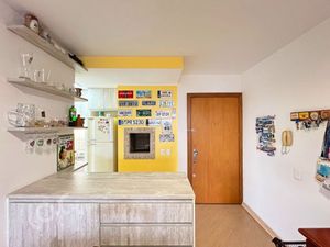 Image 11 - 888769