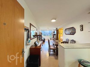 Image 7 - 888769
