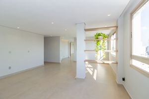 Image 7 - 888770