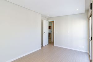 Image 35 - 888770