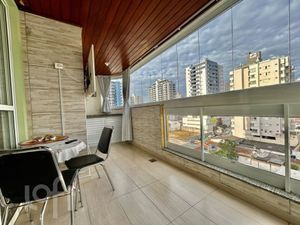 Image 21 - 888772