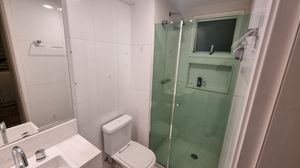 Image 14 - 888777