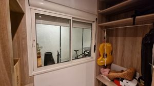 Image 17 - 888777