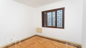 Image 19 - 888779