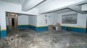 Image 28 - 888779