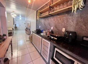 Image 9 - 888792