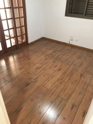 Image 15 - 888794
